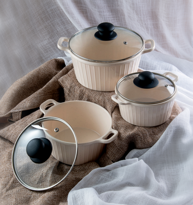 Terraware Melamine Casserole with Glass Lid | Set of 3 | Speckled Green | Speckled Cream | Speckled Grey